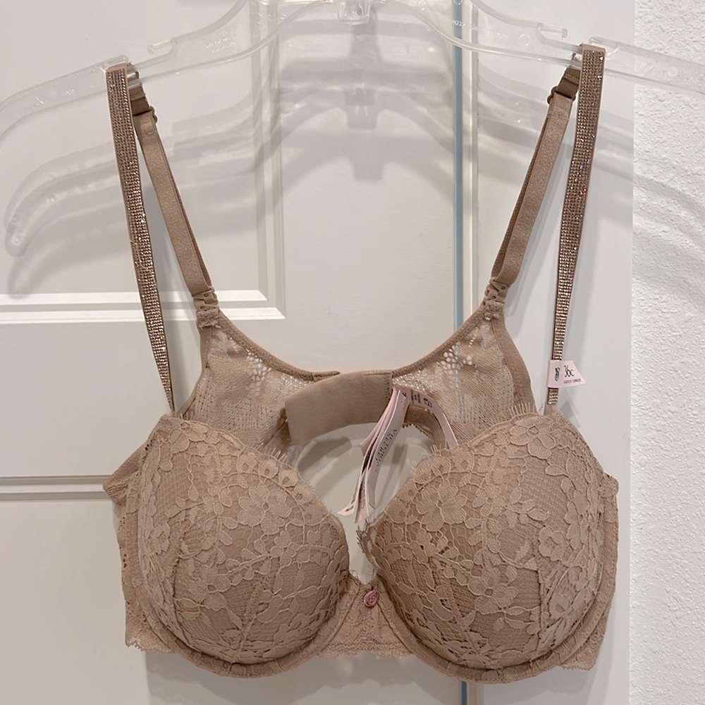 NWT VICTORIAS SECRET BRA
